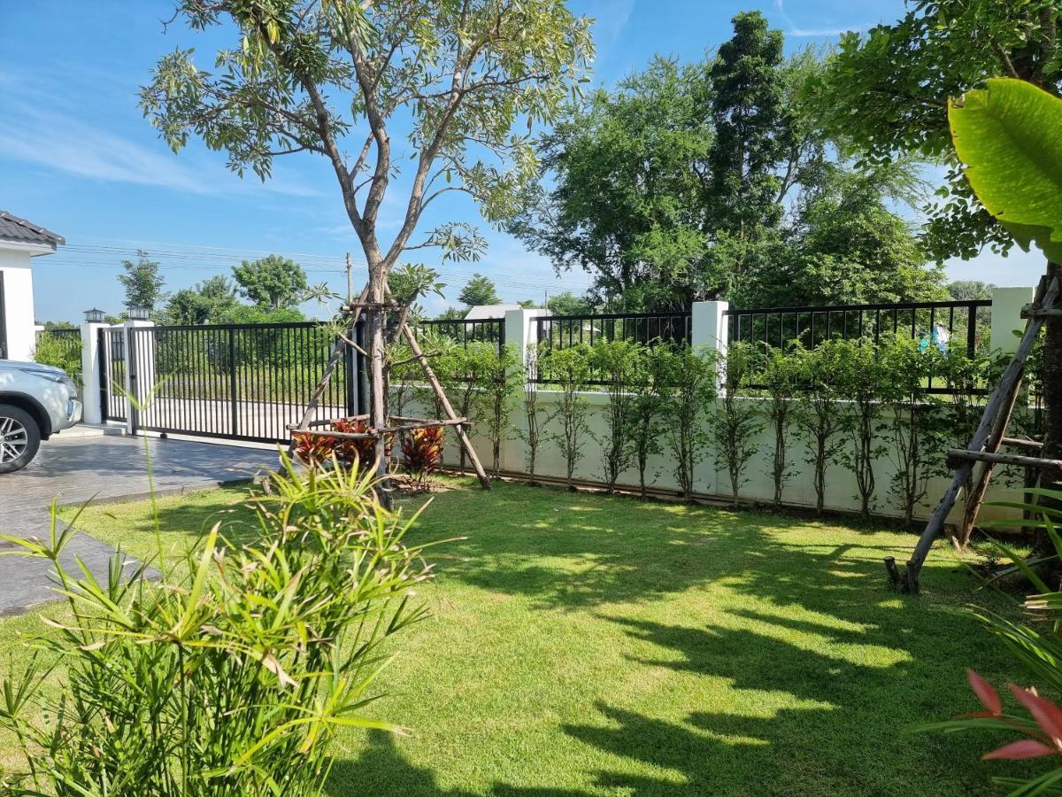 Baan Dalah Pool Villa Buriram Exterior foto